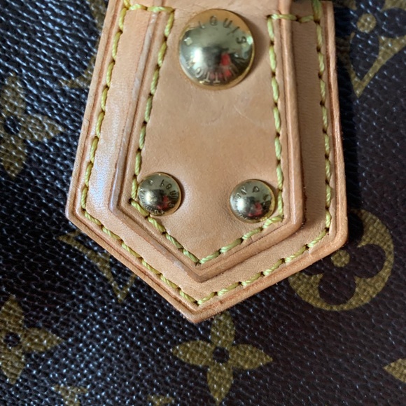 💯% authentic Louis Vuitton Manhattan Monogram bag - Picture 7 of 12